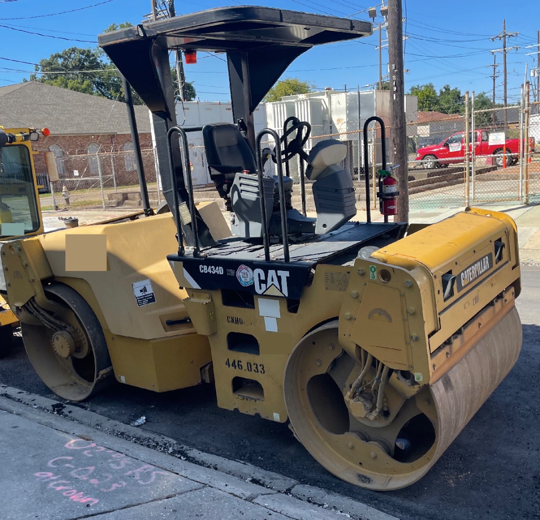 2010 CATERPILLAR CB434D - Image 6